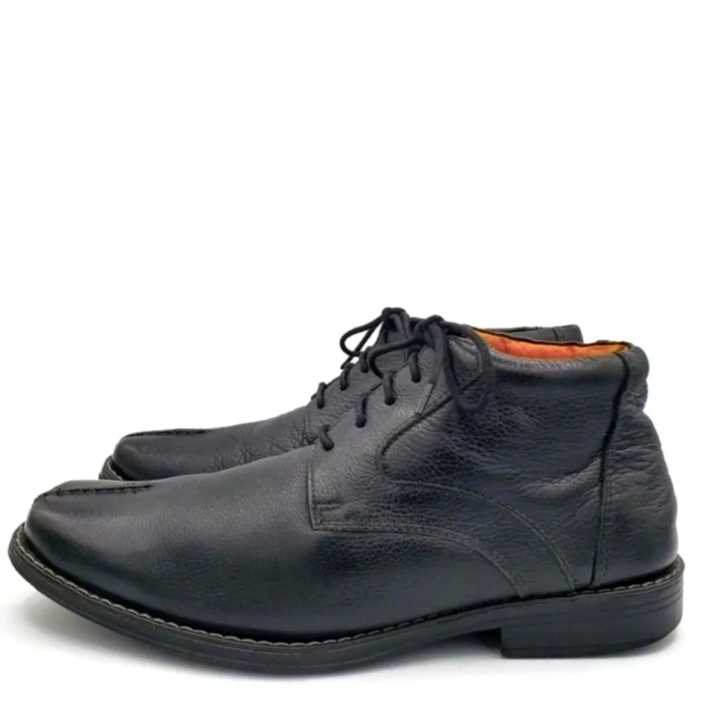 Sandro Moscoloni Bergen Black Soft Leather Split-Toe Lace-Up Derby Chukka Boots